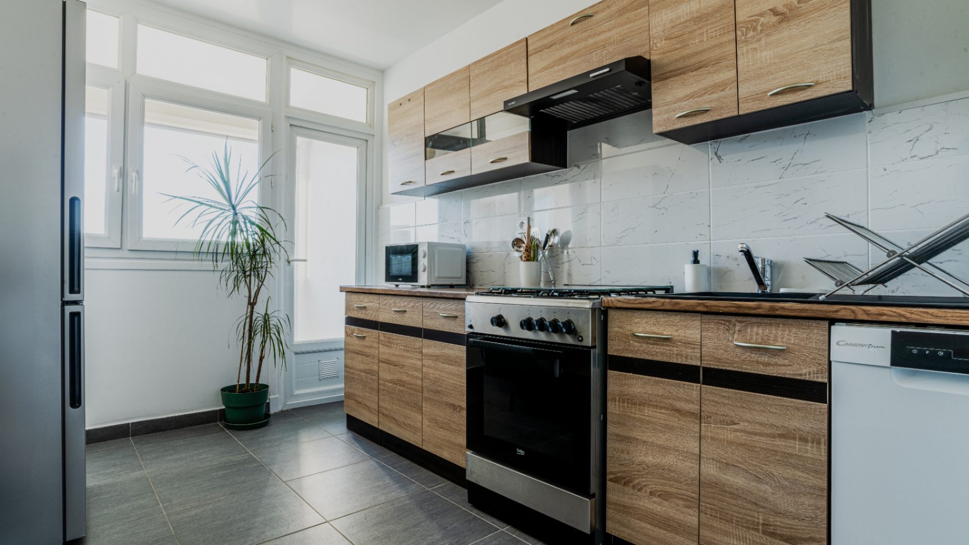 Image-Compressor.org_1500KB_Copie de Cuisine - plan large HDR