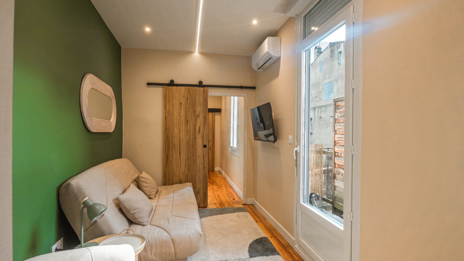 Image-Compressor.org_1500KB_Copie de Horizon_INT-12